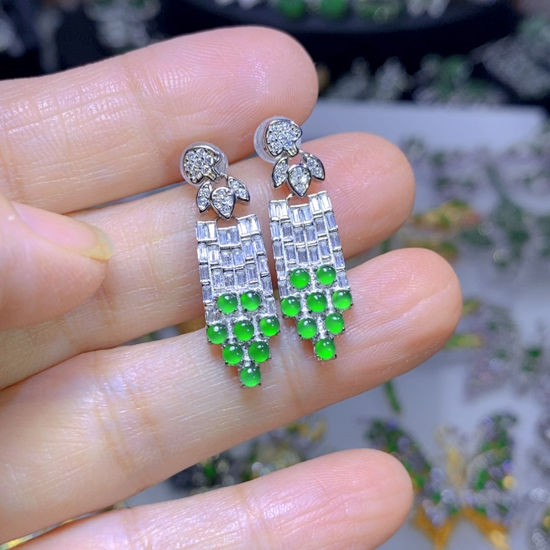 翡翠颈饰银S925镶嵌天然翡翠