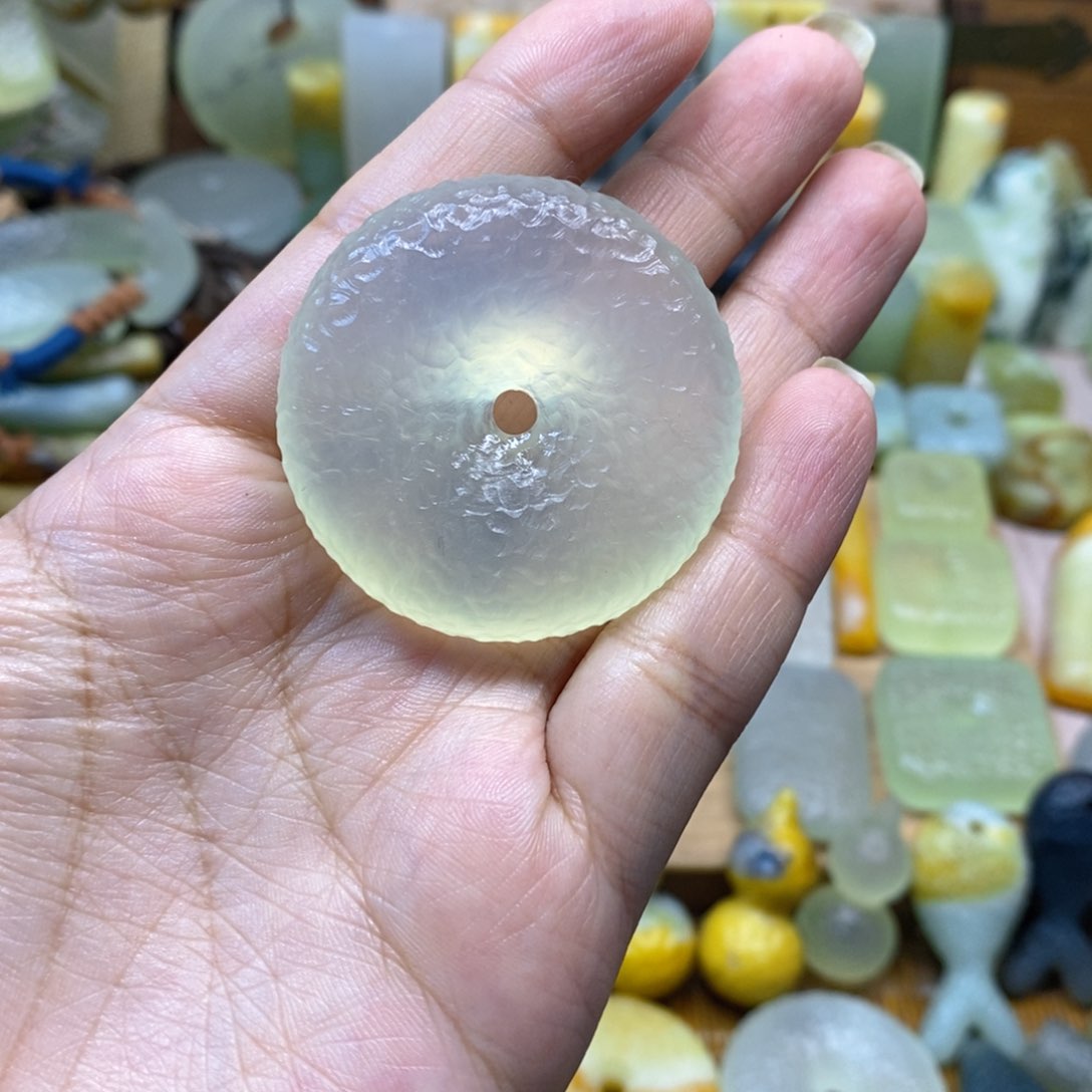 未镶嵌岫玉纯天然栗****L