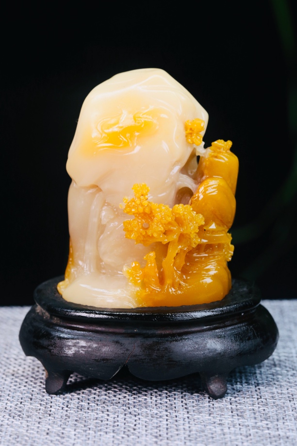 老挝北部田黄题材深山访友 净尺寸6.4+4.3+3.7厘米124克 