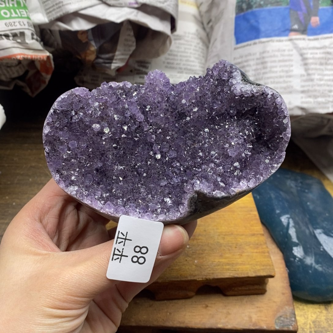 紫晶乌拉圭未镶嵌