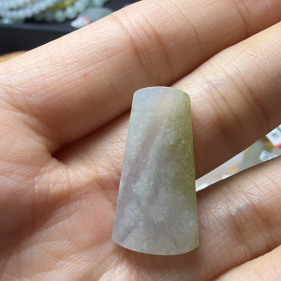 翡翠未镶嵌颈饰天然缅甸翡翠A货