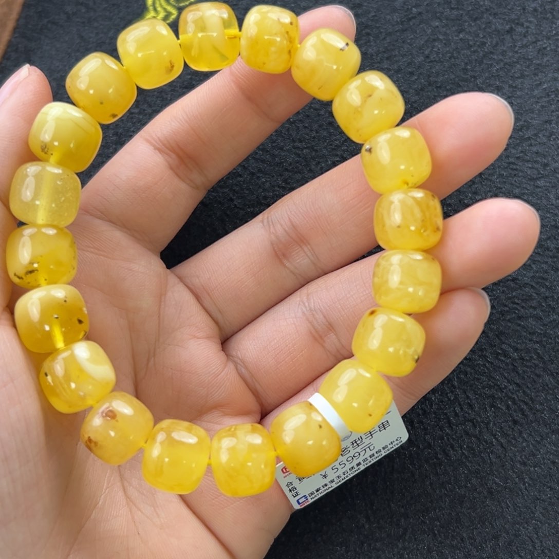 琥珀珠宝奇石未镶嵌