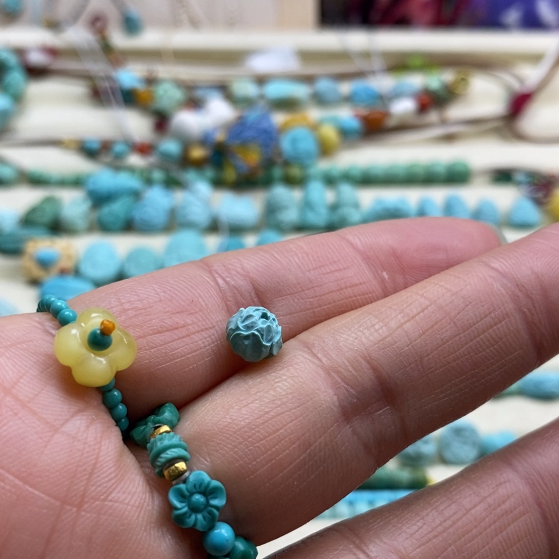 爱***猫琥珀未镶嵌裸石蜜蜡