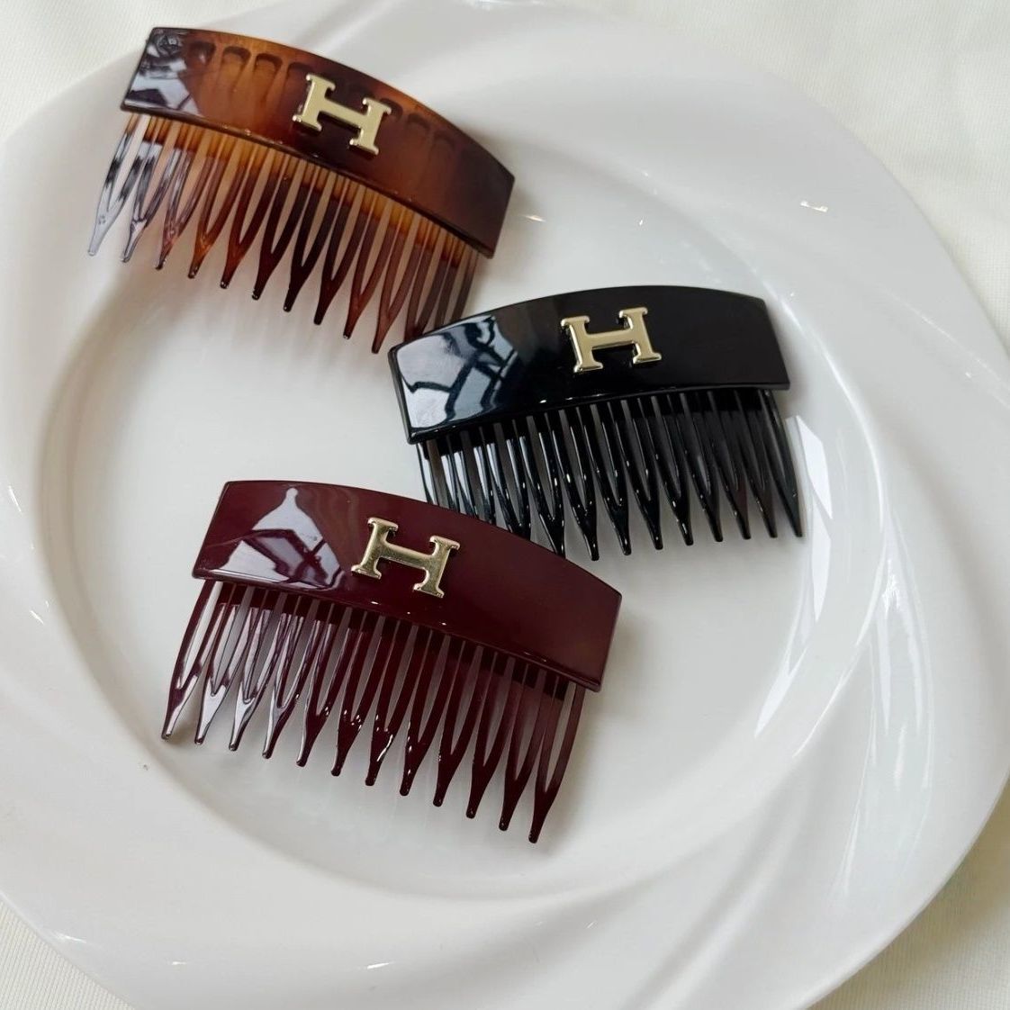 韩系金标H字母倒插梳发夹女高端碎发整理神器高颅顶头饰商品图