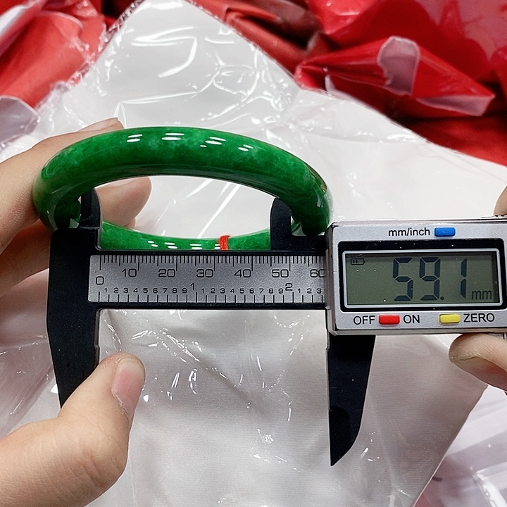 宝***宝翡翠手镯未镶嵌214 号库存×2去拍=128元