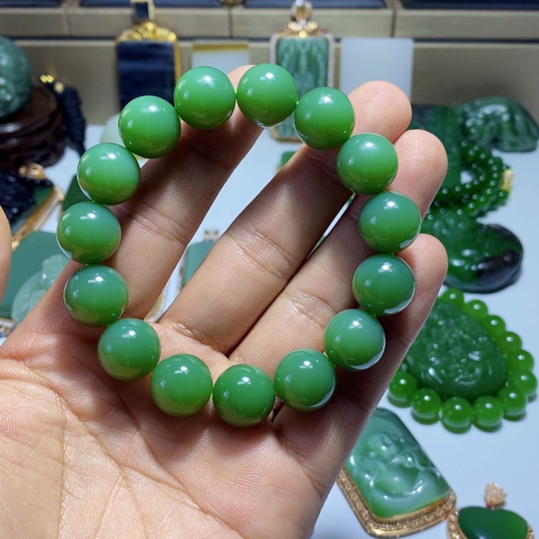 【闪购商品】未镶嵌和田玉（碧玉）手串