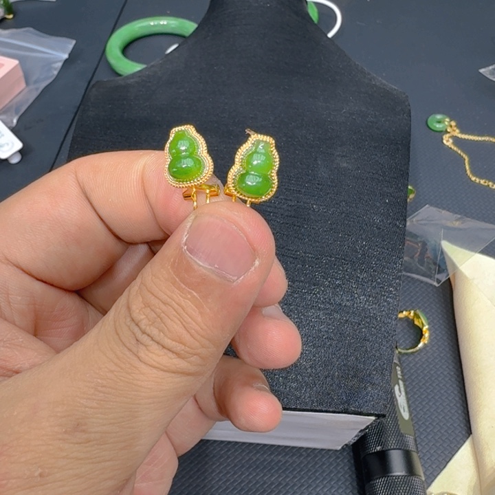 和田玉（碧玉）耳饰银S925镀金镶嵌