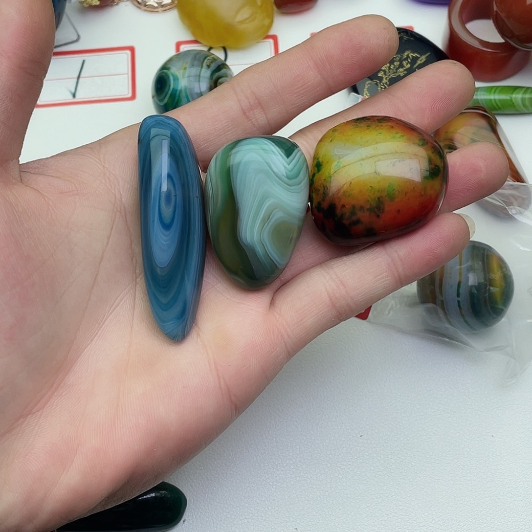 玛瑙/玉髓未镶嵌珠宝奇石