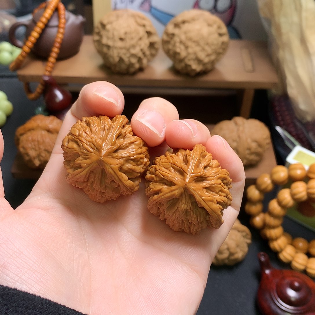 文玩核桃吊坠文山三棱