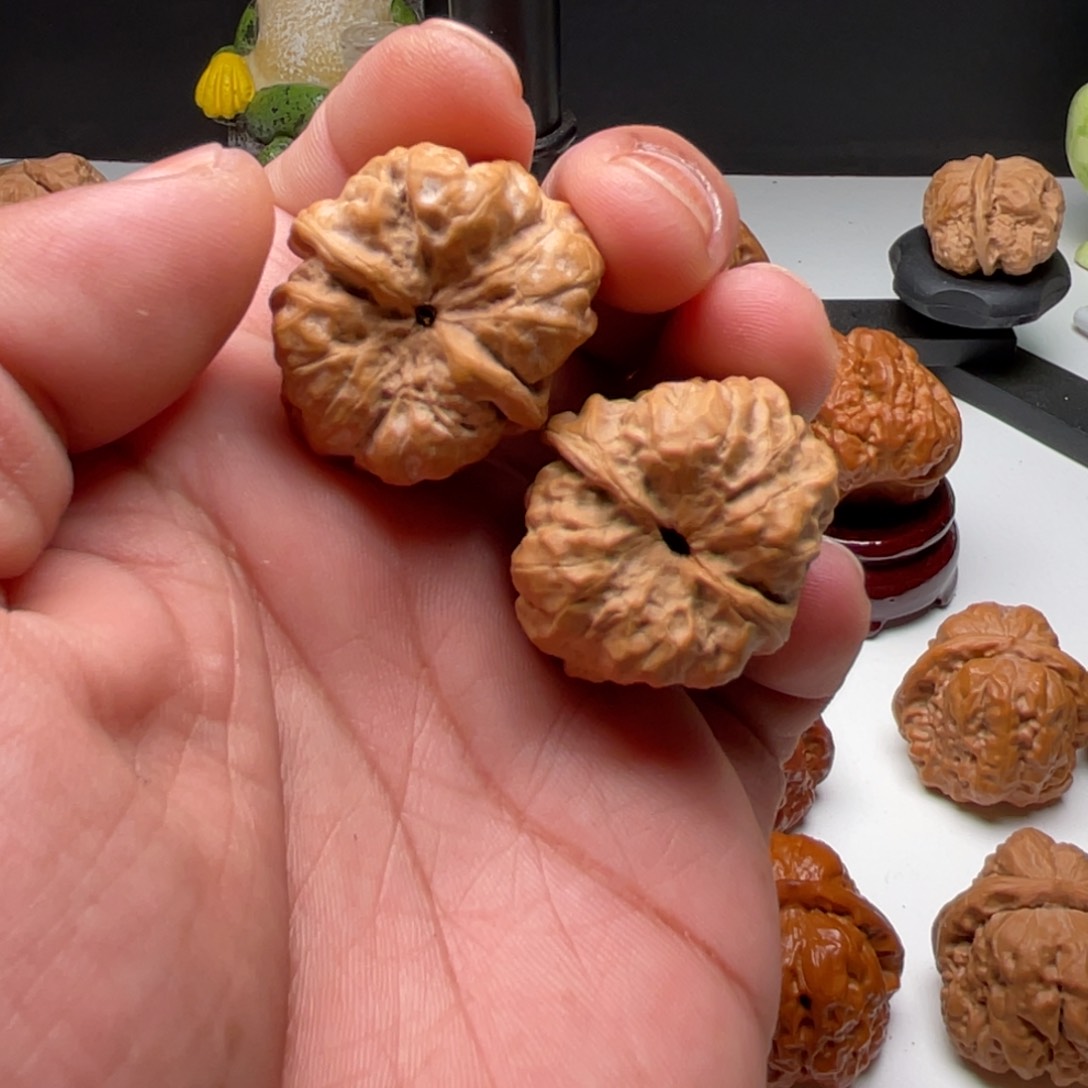 吊坠文玩核桃里*?蛤蟆头30