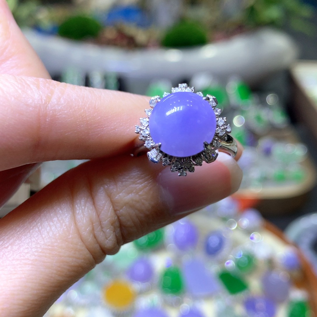 【闪购商品】翡翠颈饰18K金镶嵌翡翠吊坠项链