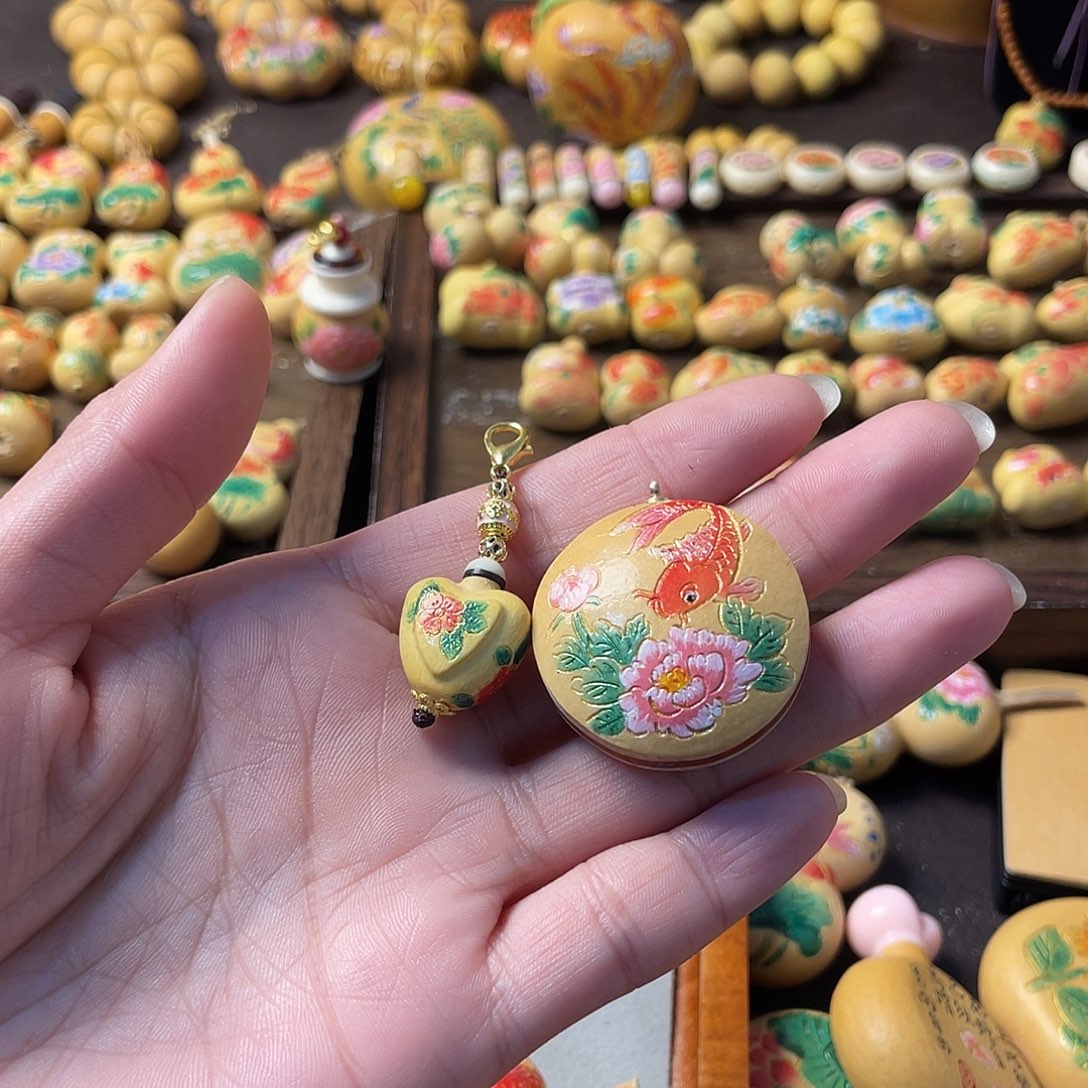 暖***阳做工圆牌个小爱心一个