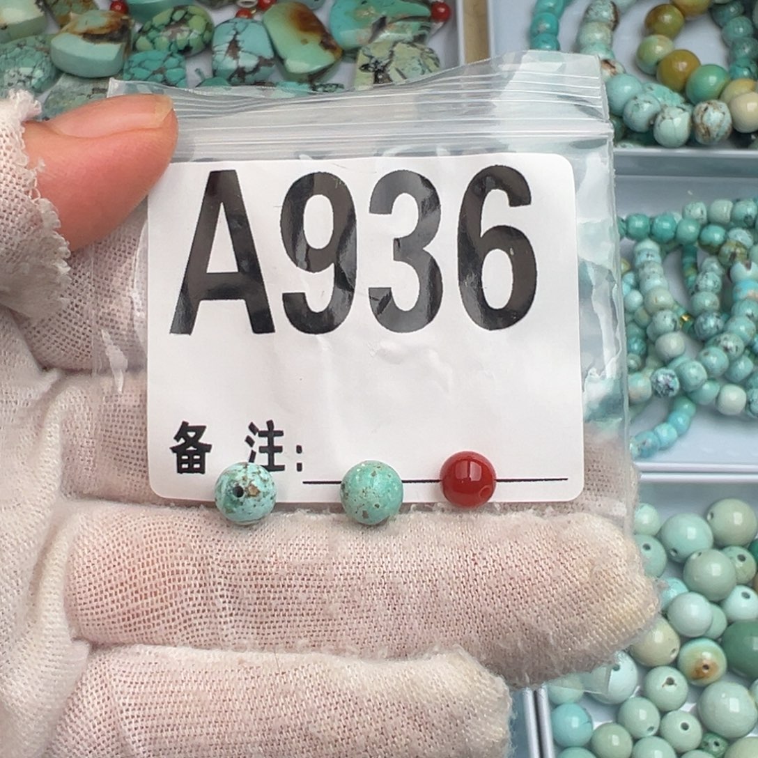 未镶嵌卡7圆珠一对南红玛瑙