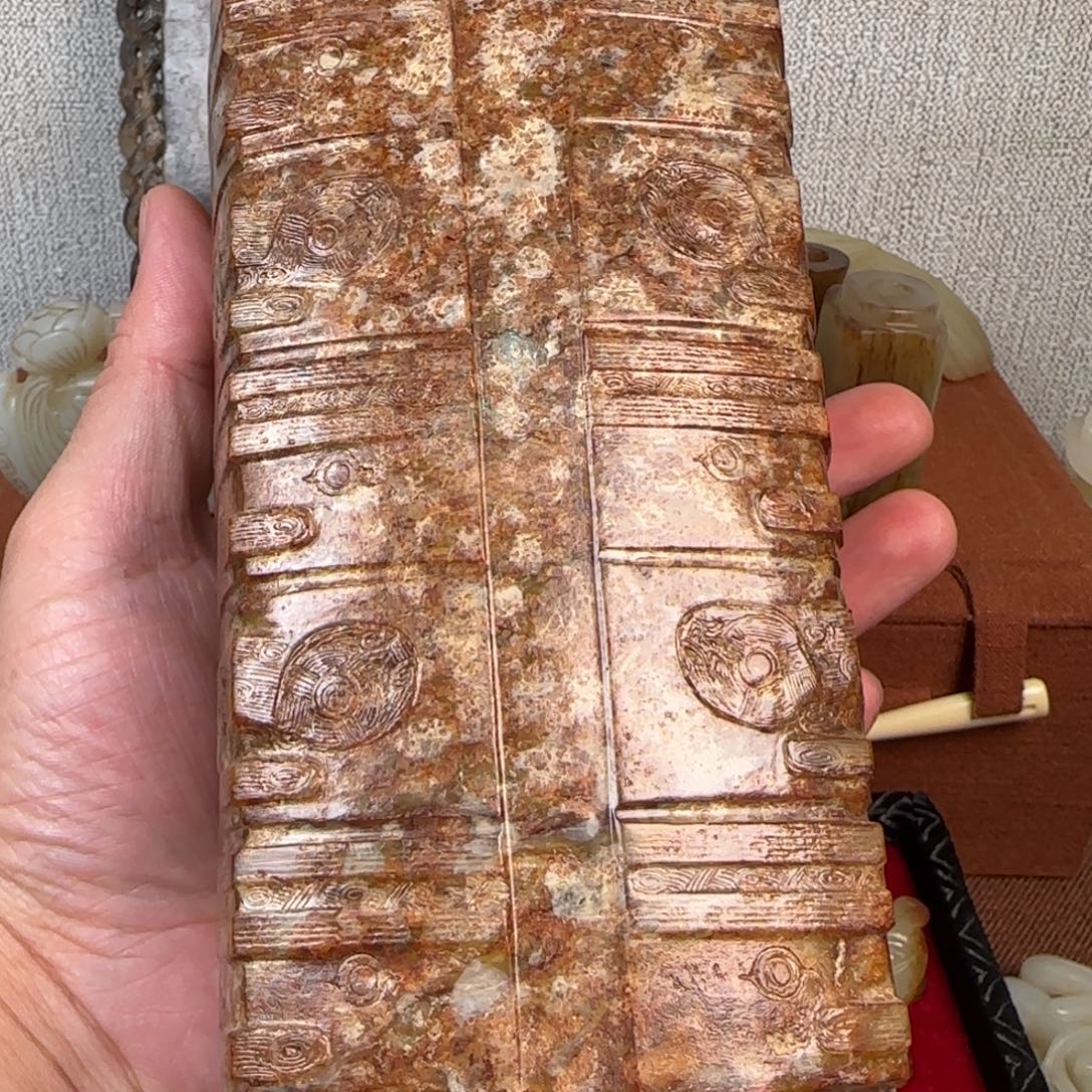 遇***人非常精美的器皿件