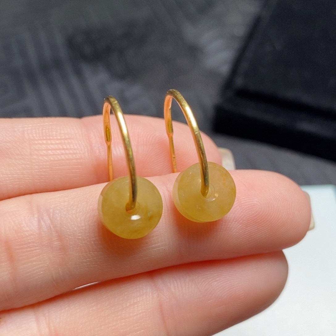 翡翠18K金镶嵌耳饰黄翡小路路通