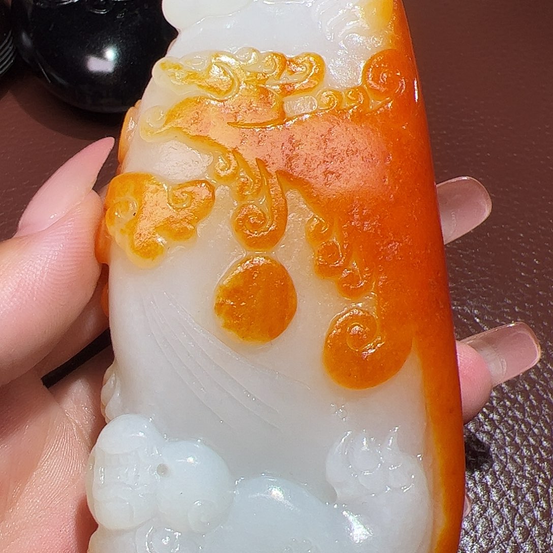 随***诗和田玉未镶嵌颈饰
