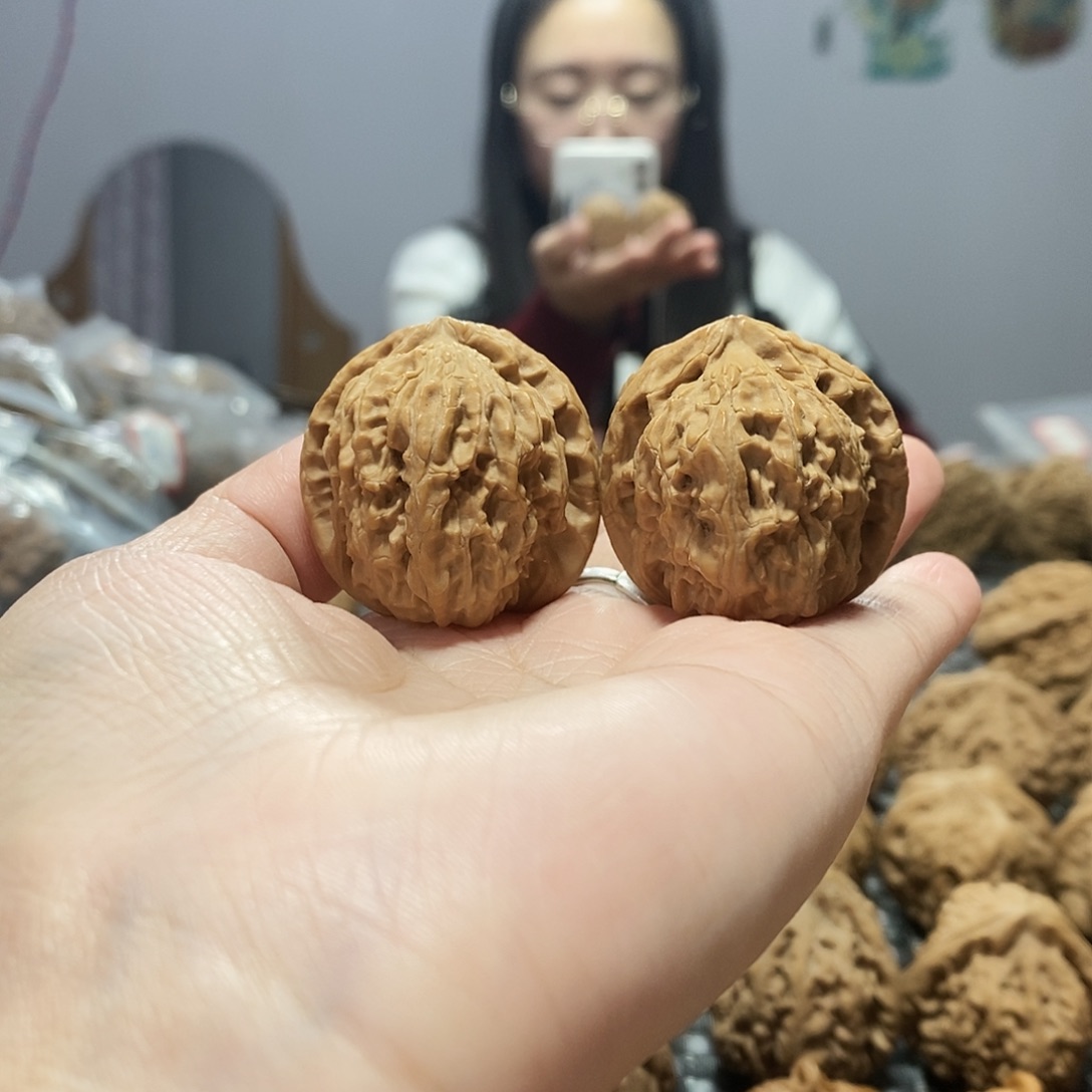 十***年吊坠桃核白狮子34