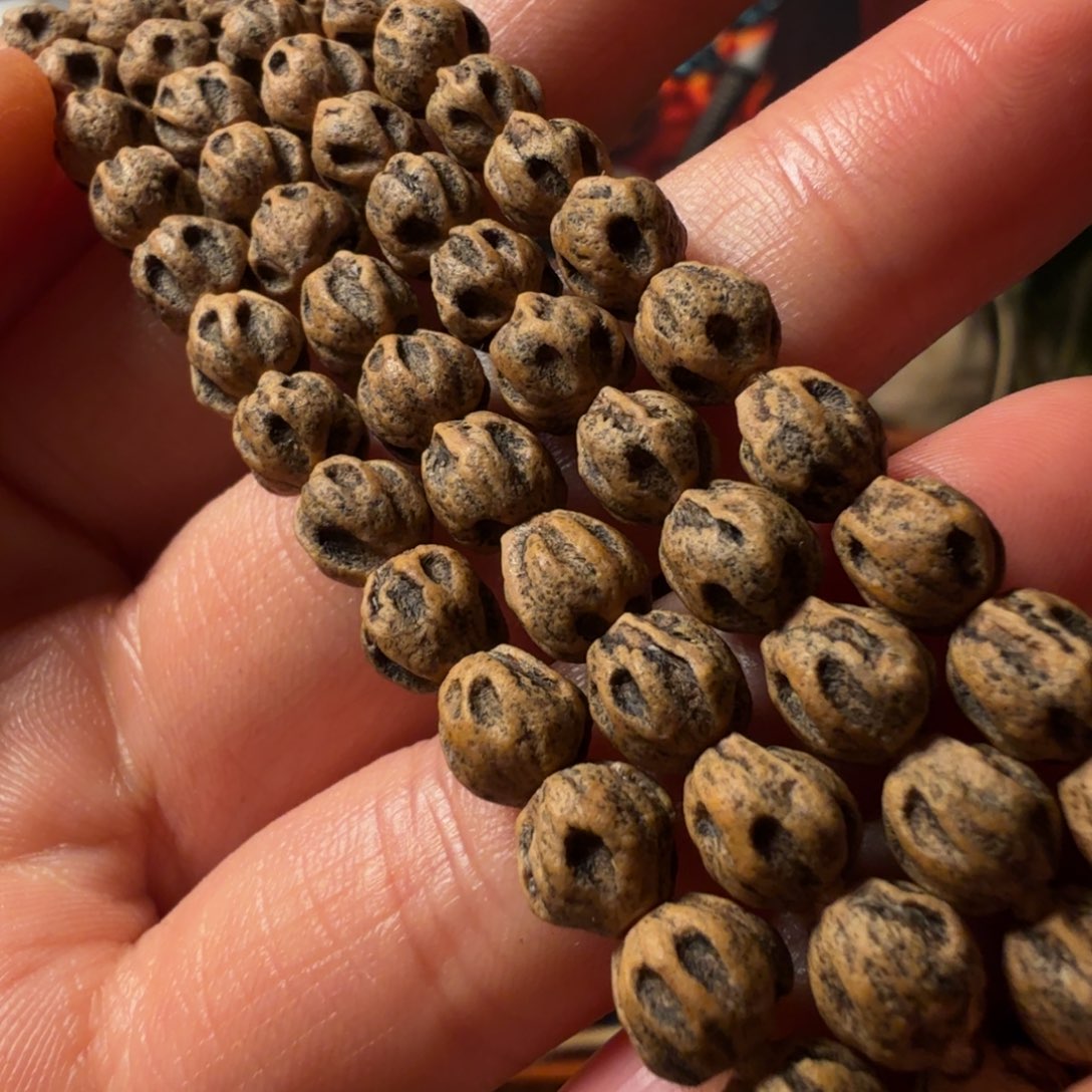 晓***彩吊坠柏香籽/百香籽