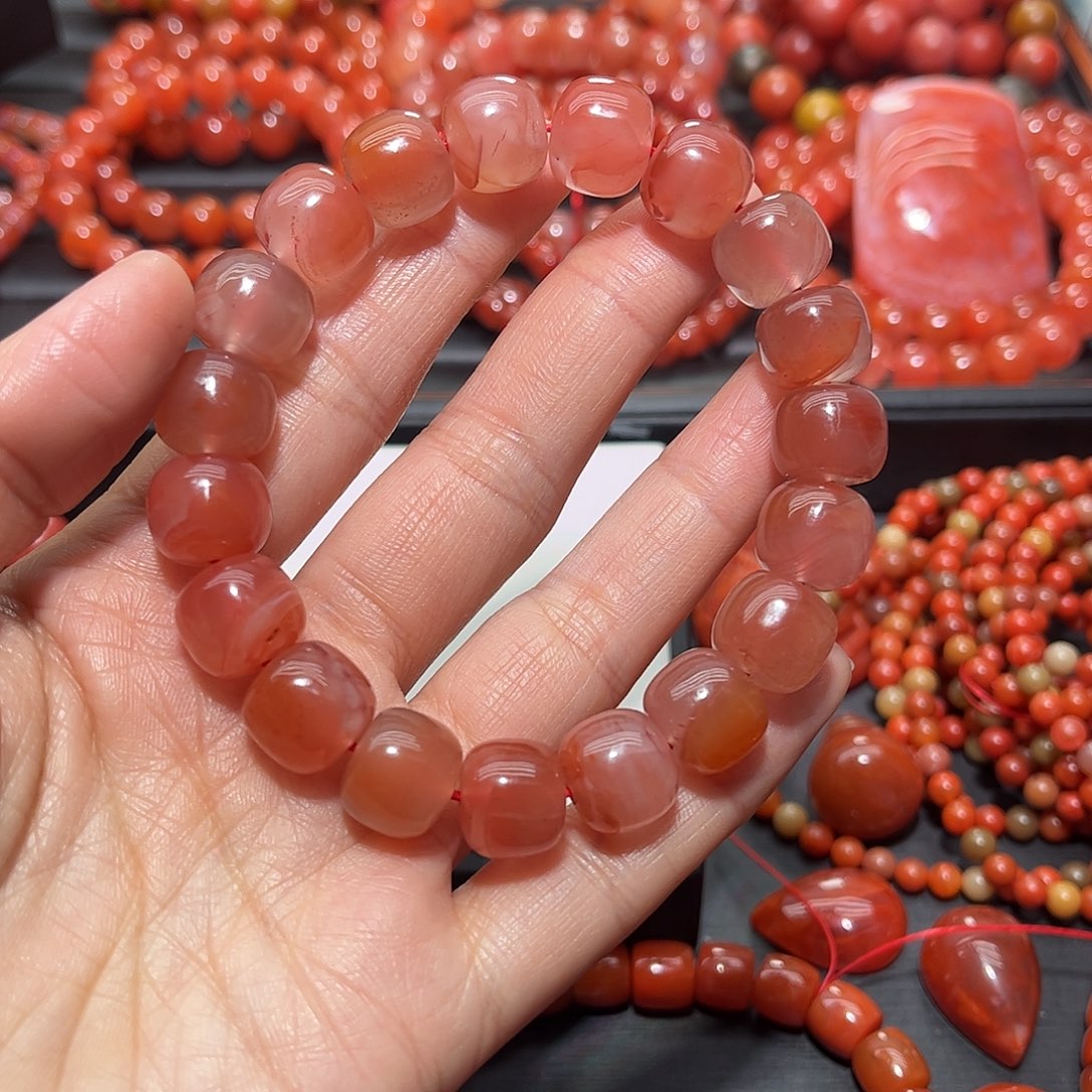 南红玛瑙手链未镶嵌