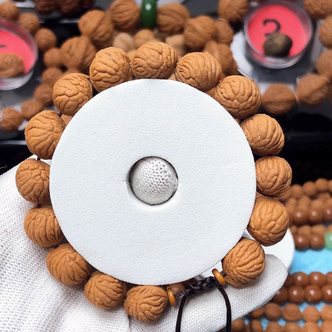 用***1桃核手串小生命16尺寸17颗