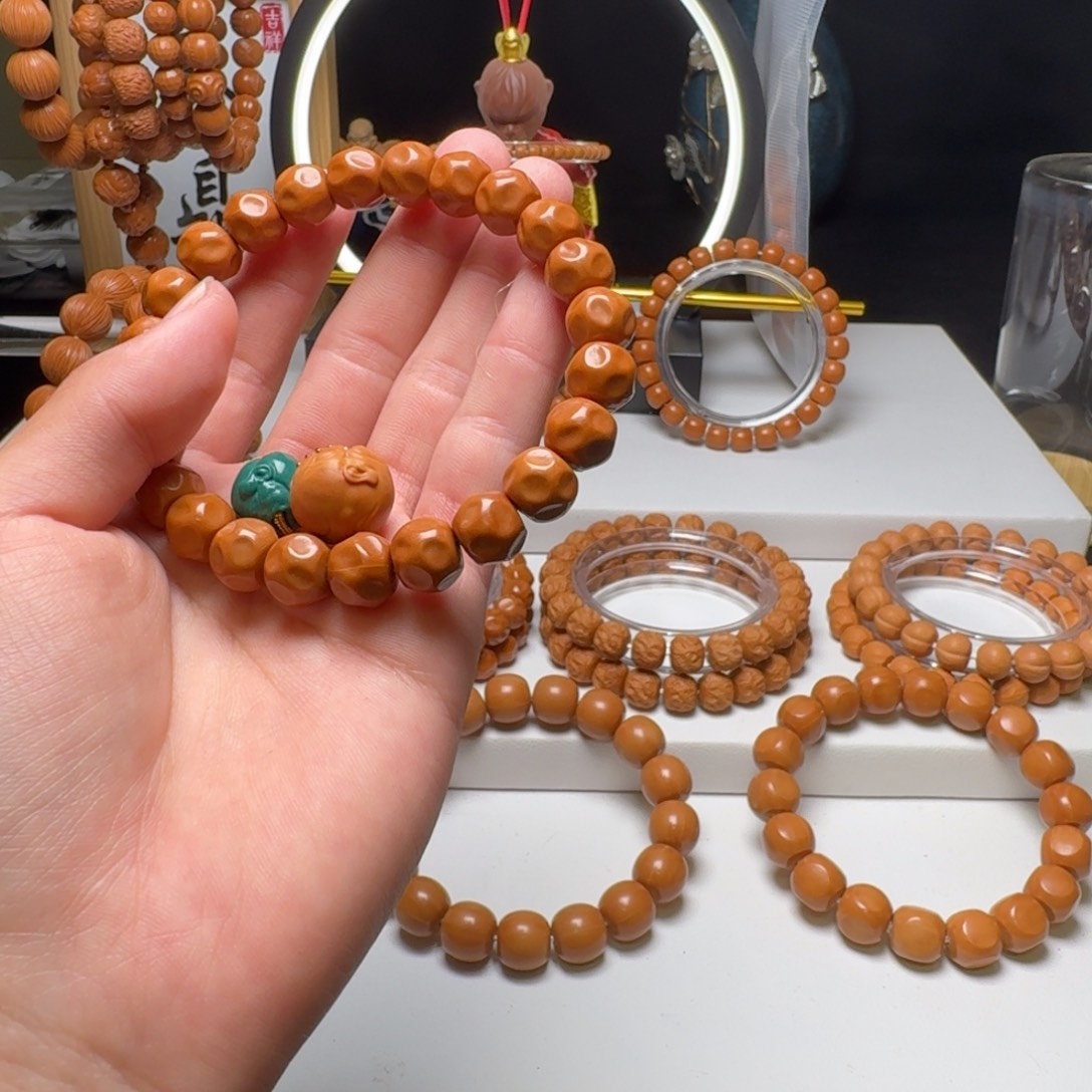 大***形非洲檀香无事牌猴头麦糖