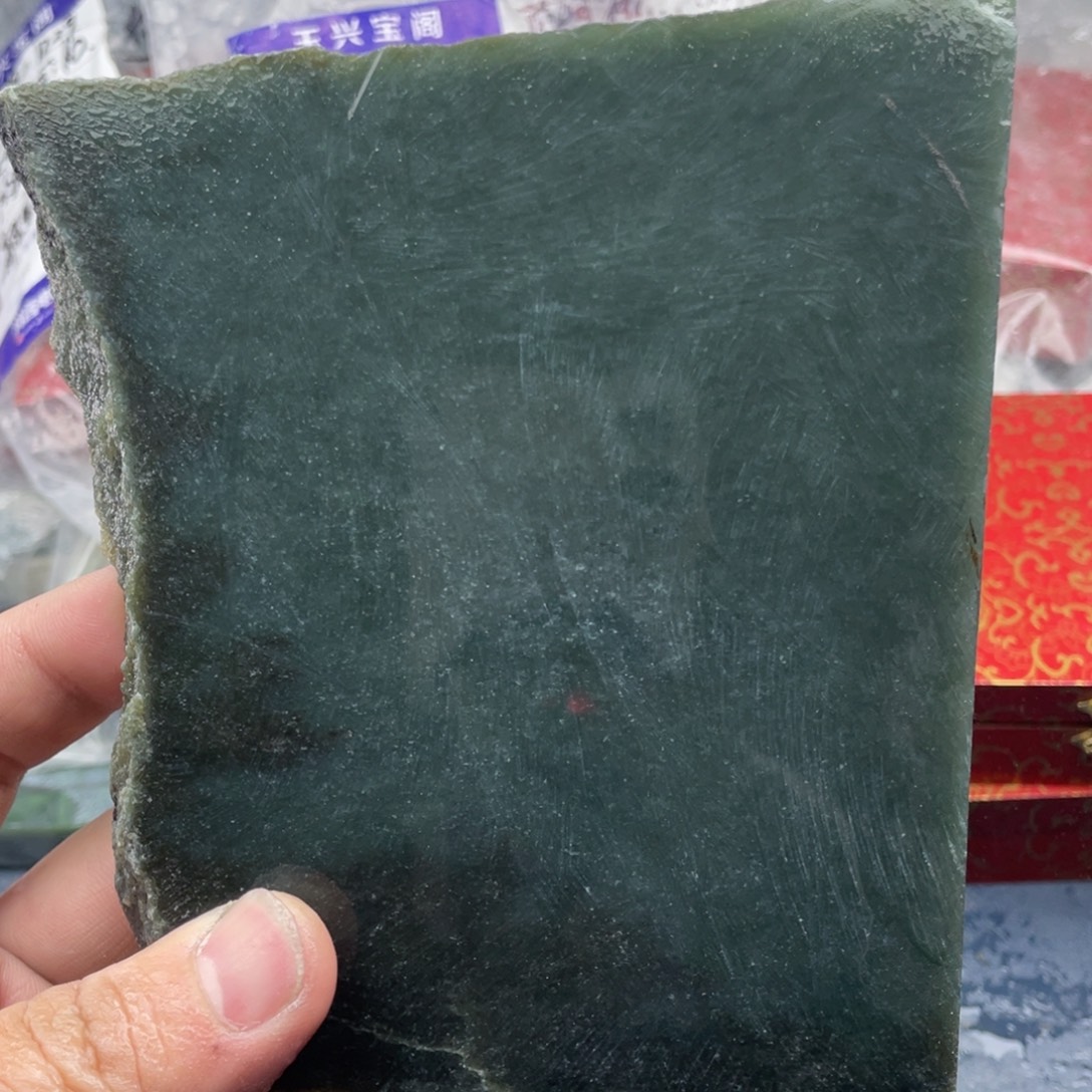 锁***恋和田玉未镶嵌珠宝奇石发板子
