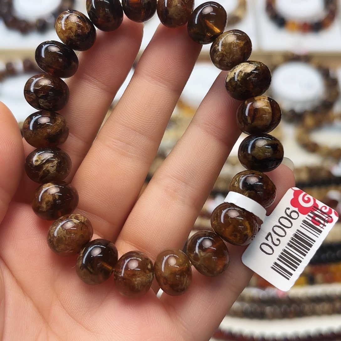 霞***霞琥珀未镶嵌裸石十二90020