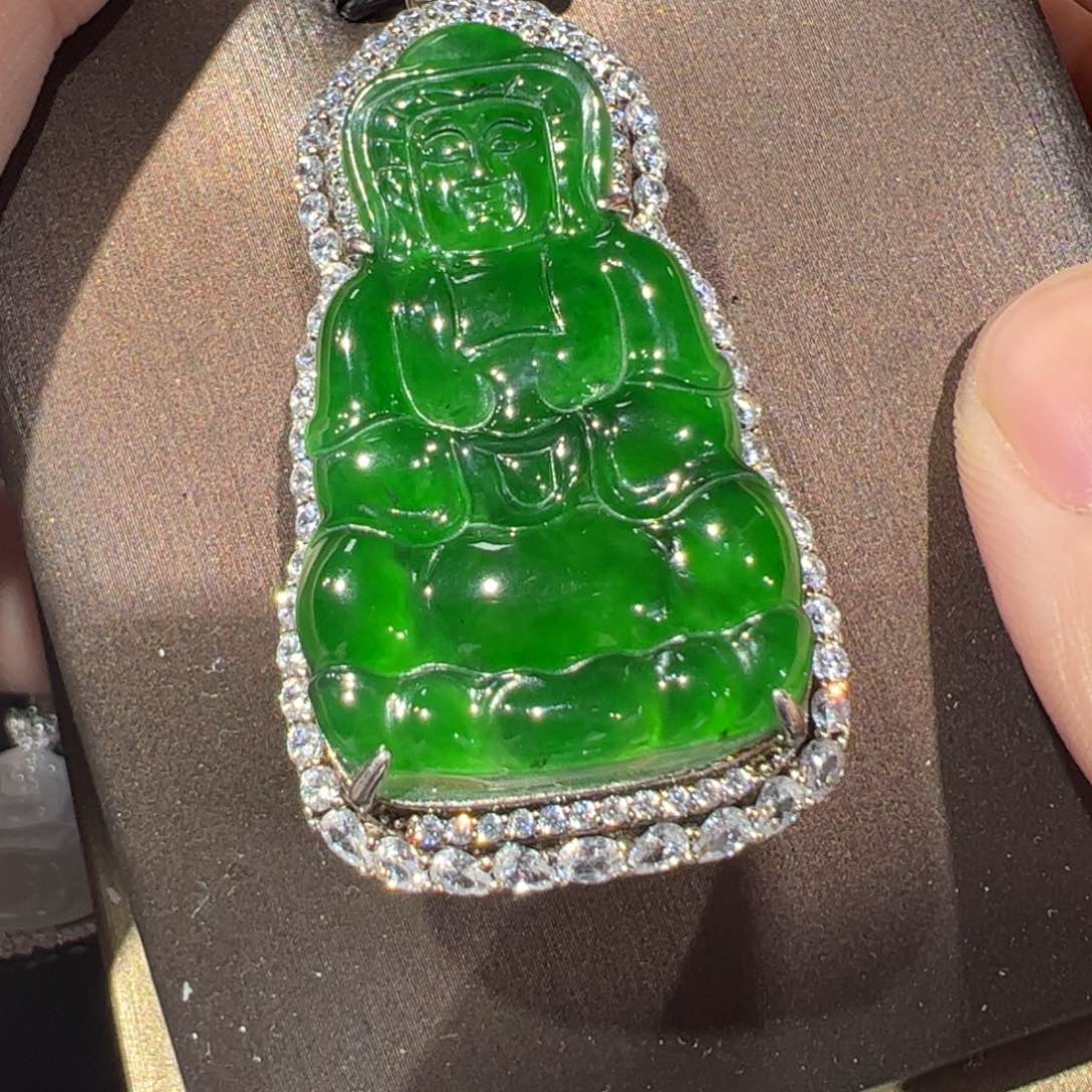 翡翠颈饰银S925镶嵌天然翡翠A货观音