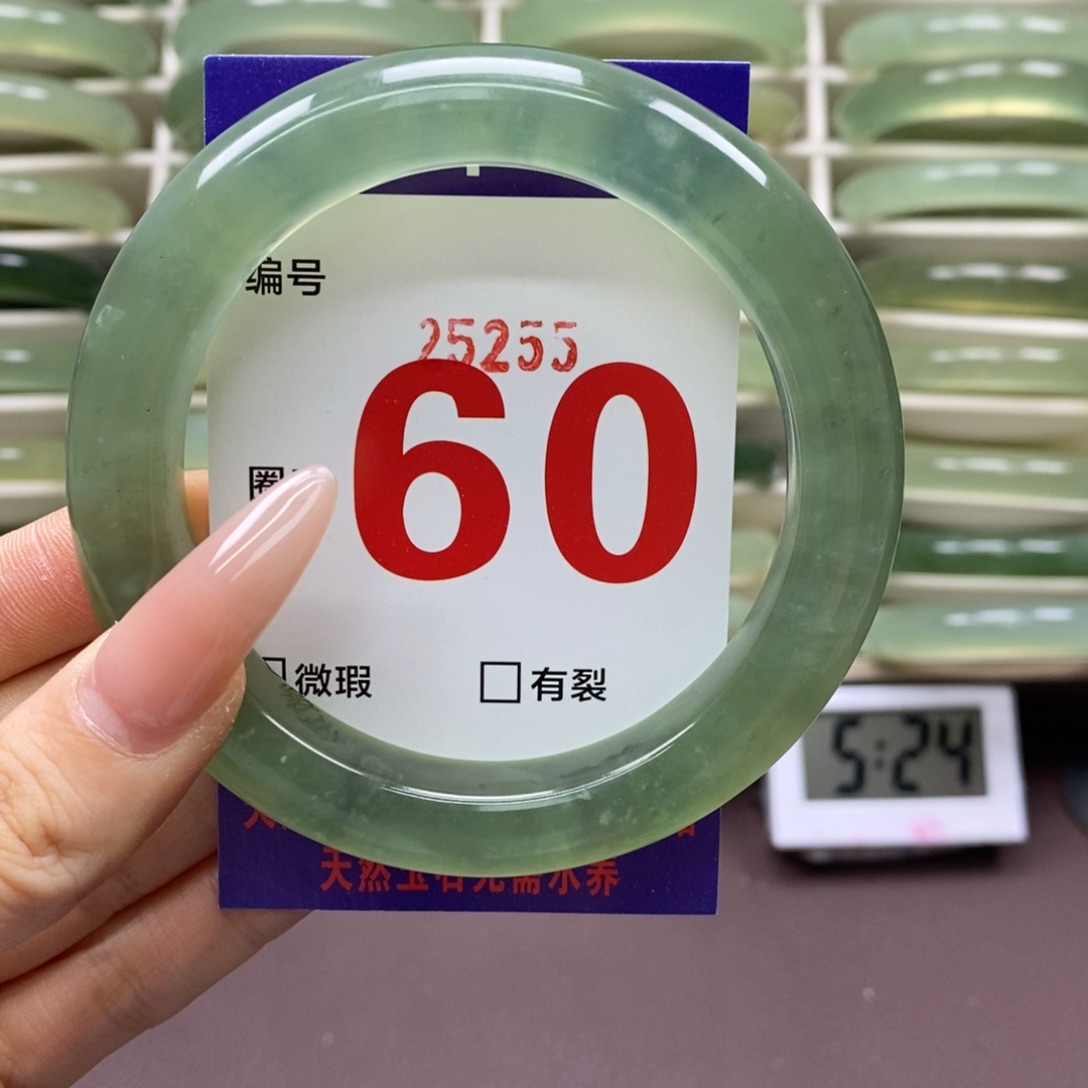 未镶嵌蛇纹石玉手镯