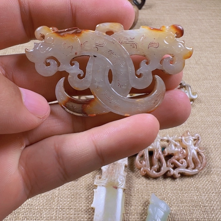 和田玉（糖玉）未镶嵌挂件