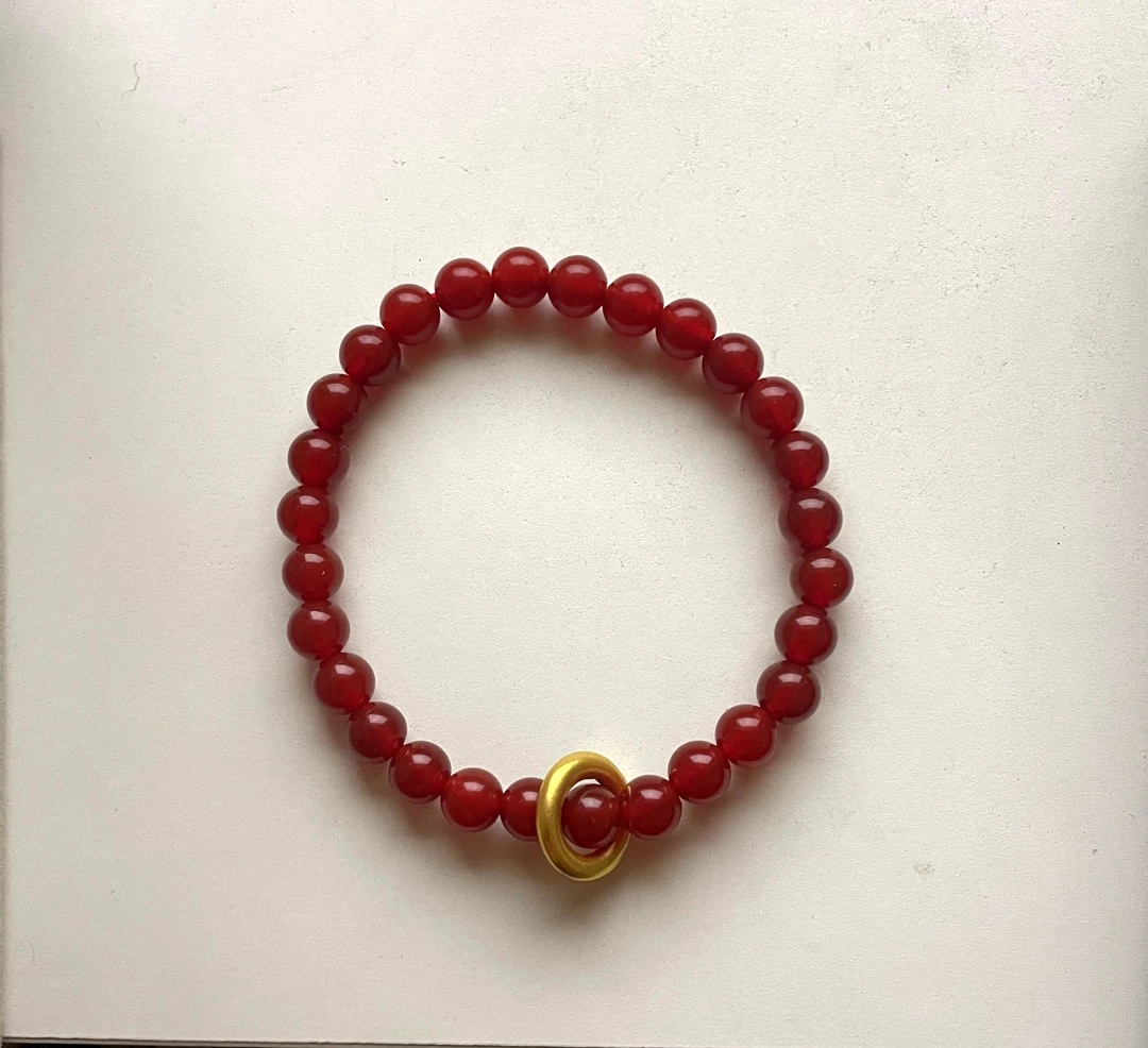 A(032）足金时尚百搭小平安扣（赠卡六红玉 髓）多样性发货