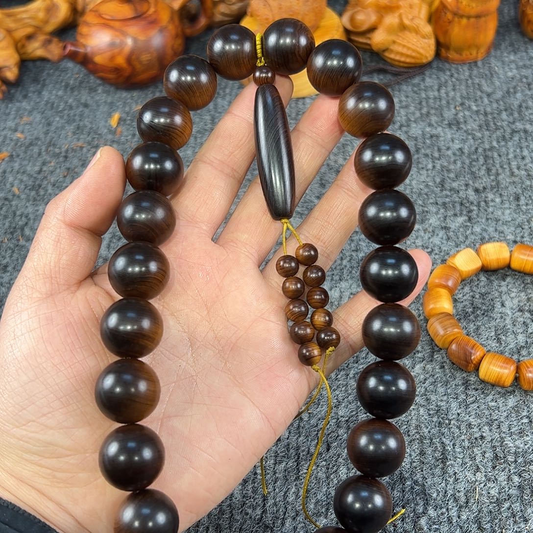 崖柏太行崖柏雷击木20圆珠手持，24颗珠子，咖啡甜奶香