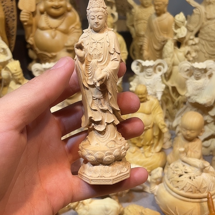 黄杨木瑕疵净瓶观音