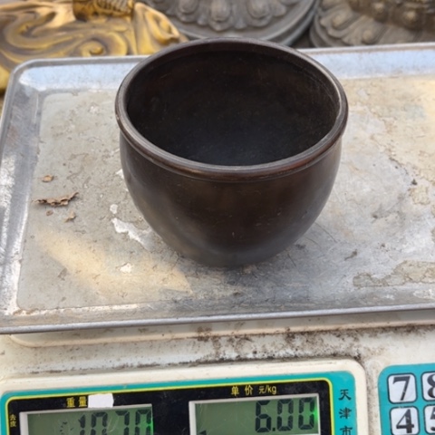 苏***军黄铜铜器理性消费