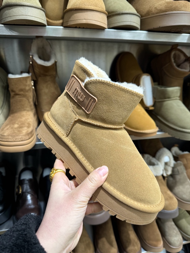 2024 冬款加厚保暖雪地靴一脚蹬秀气不臃肿