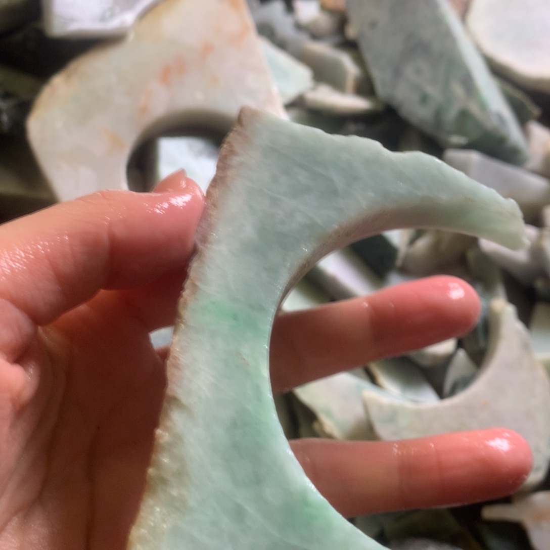 翡翠颈饰未镶嵌缅甸翡翠