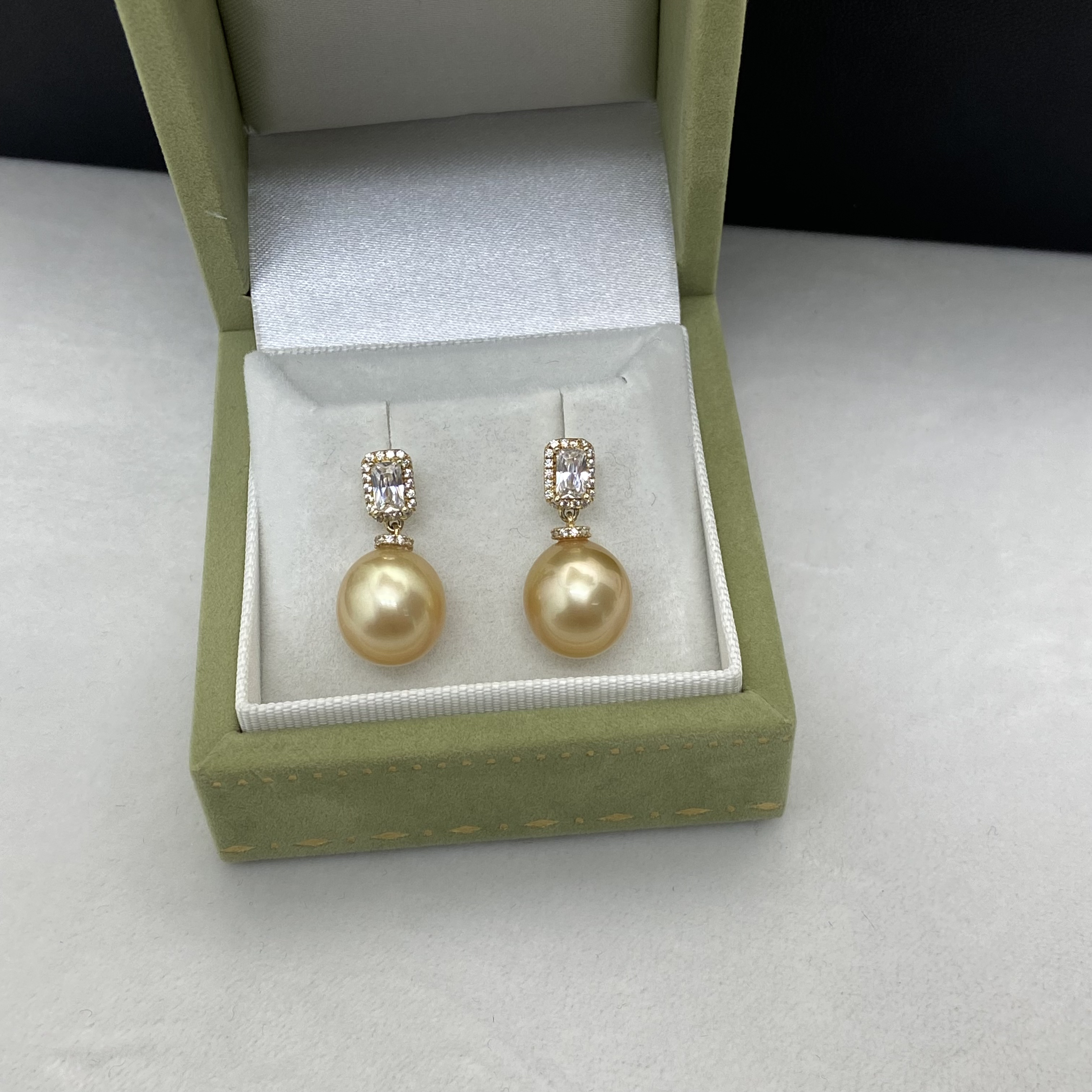 极光海水珍珠南洋金珠镶嵌高级感气质耳饰简约时尚轻奢百搭