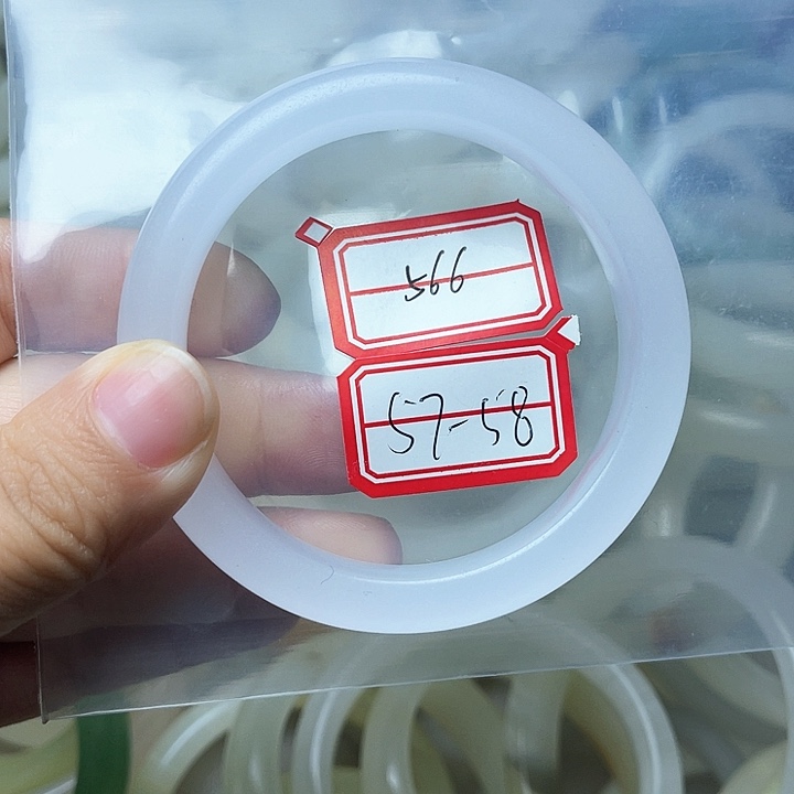 石英质玉手镯未镶嵌566