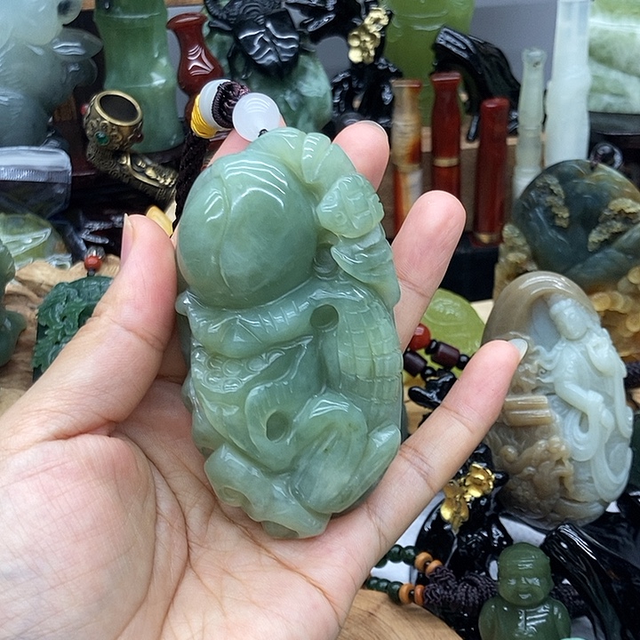 岫玉未镶嵌手把件