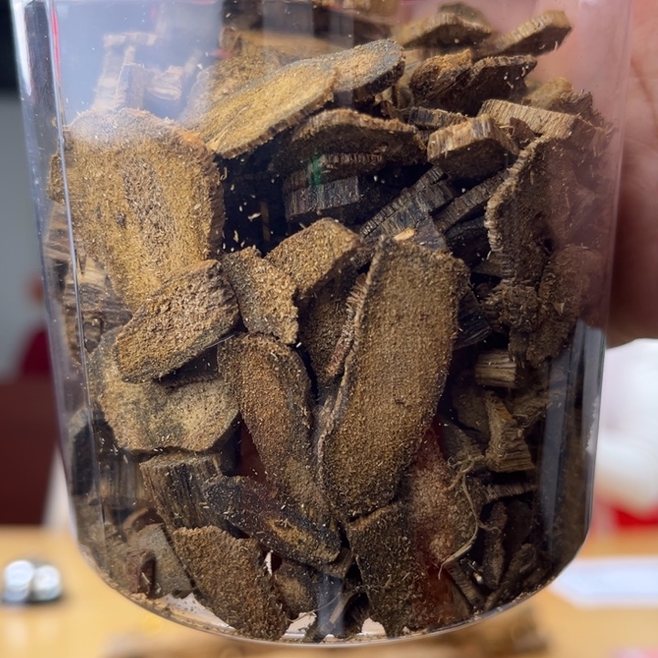 沉香沉香碎屑奇楠熏香边角料200克多样性发一