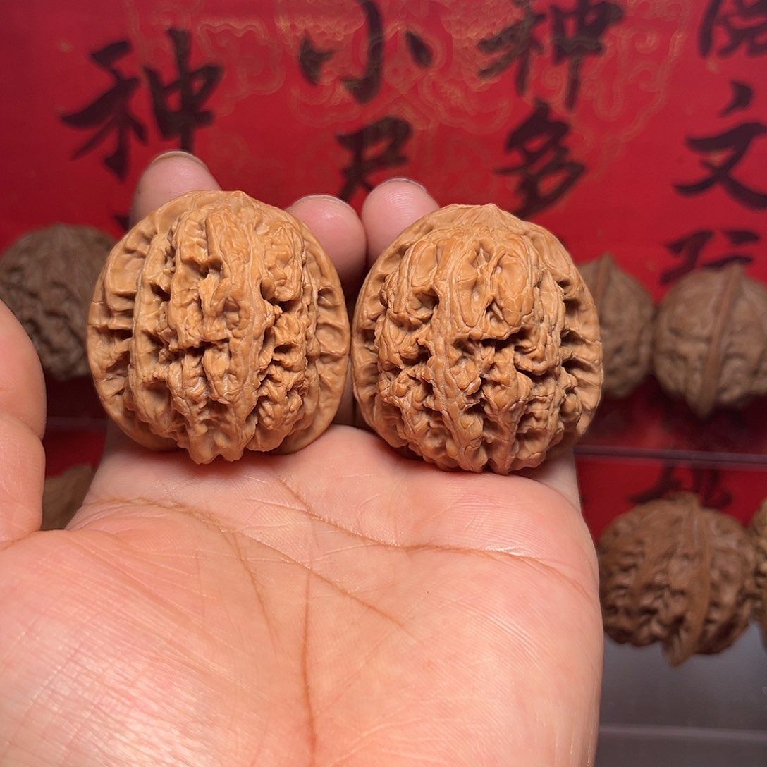 文玩核桃吊坠4.0尺+将军膀（小尖小修）