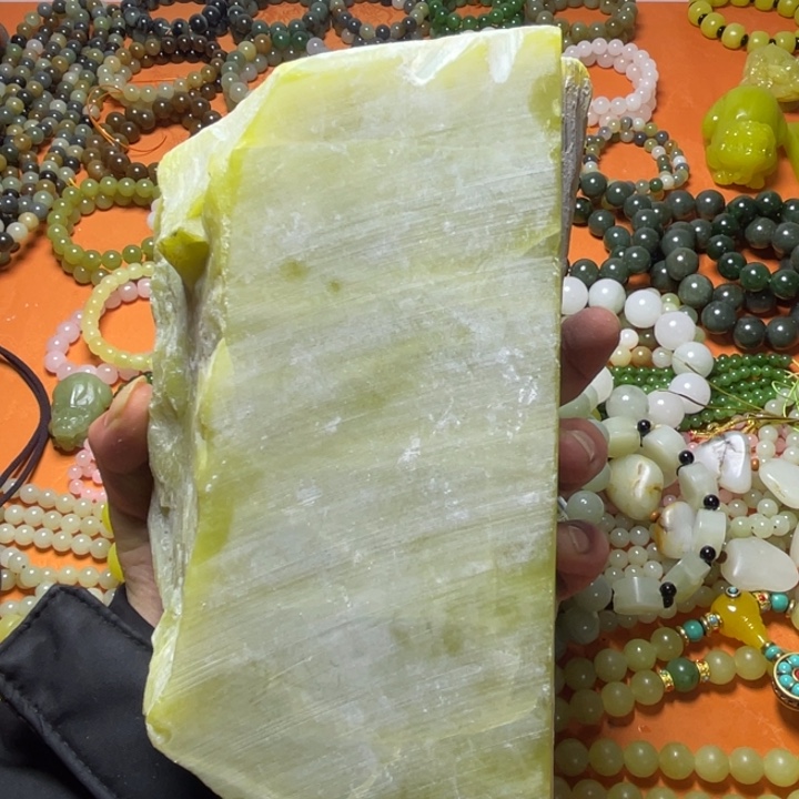 同***缘非金属新疆黄玉原料不退不换