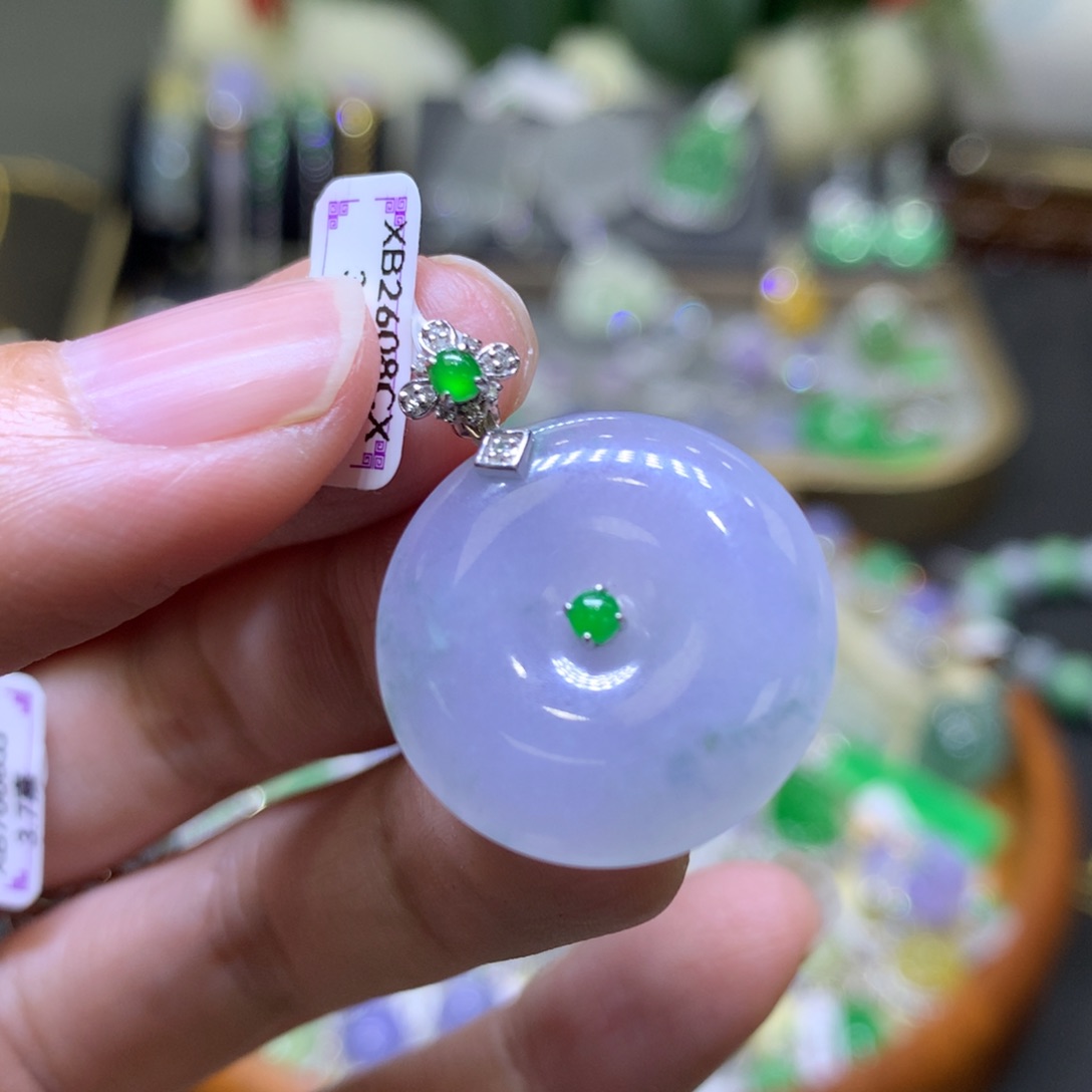 翡翠颈饰18K金镶嵌翡翠吊坠项链