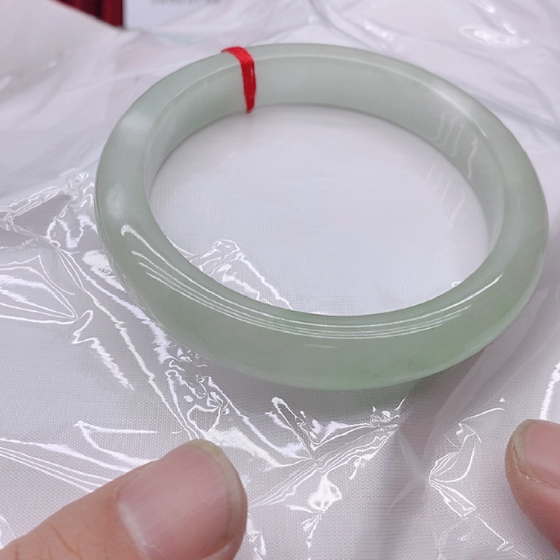 翡翠手镯未镶嵌R**yA4444444444