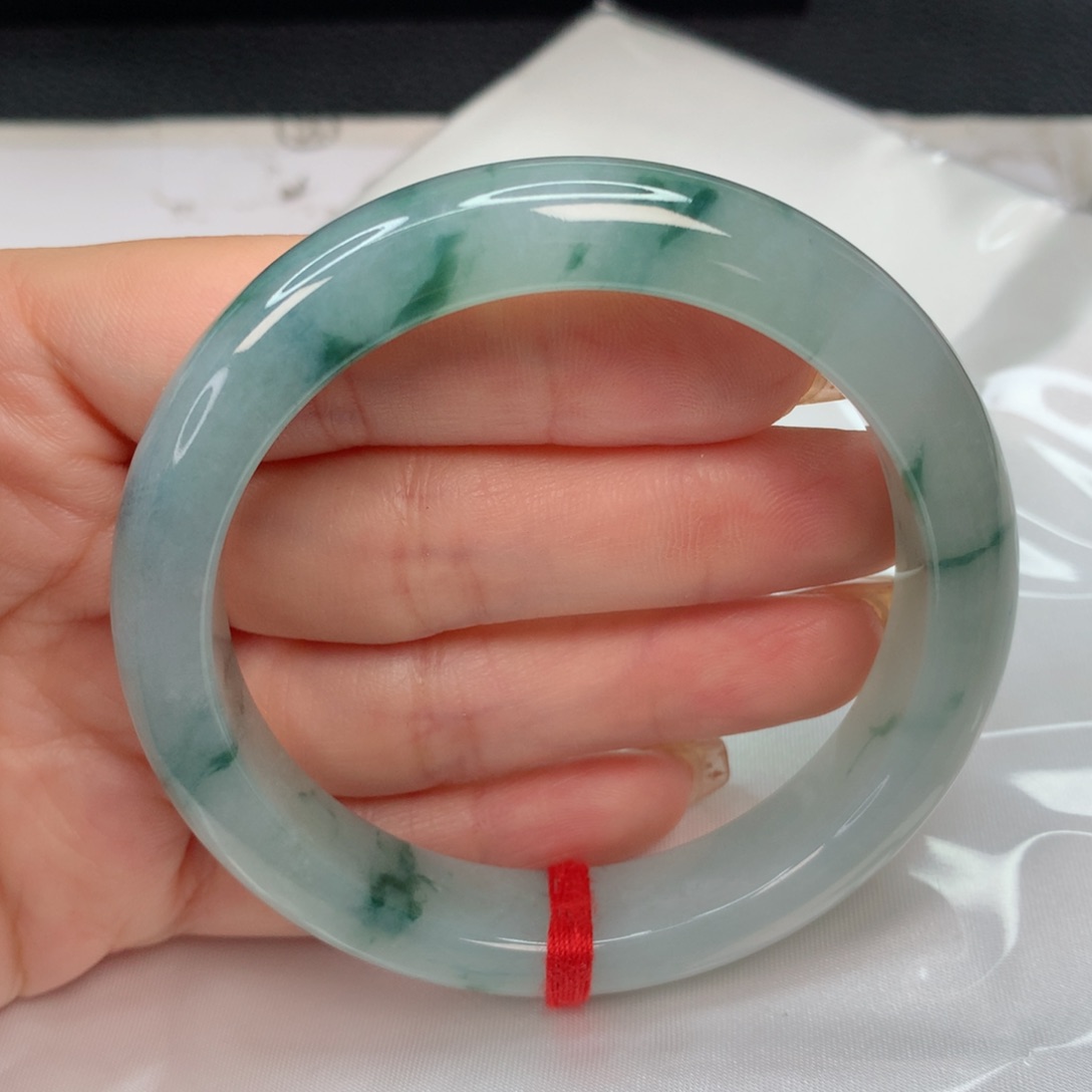 翡翠手镯未镶嵌55-56 飘花