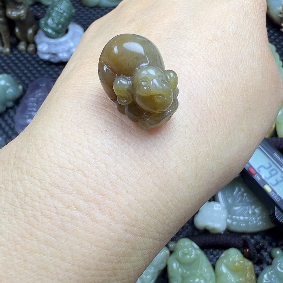 和田玉未镶嵌吊坠(不含链)福利漏，不退不换，卡22