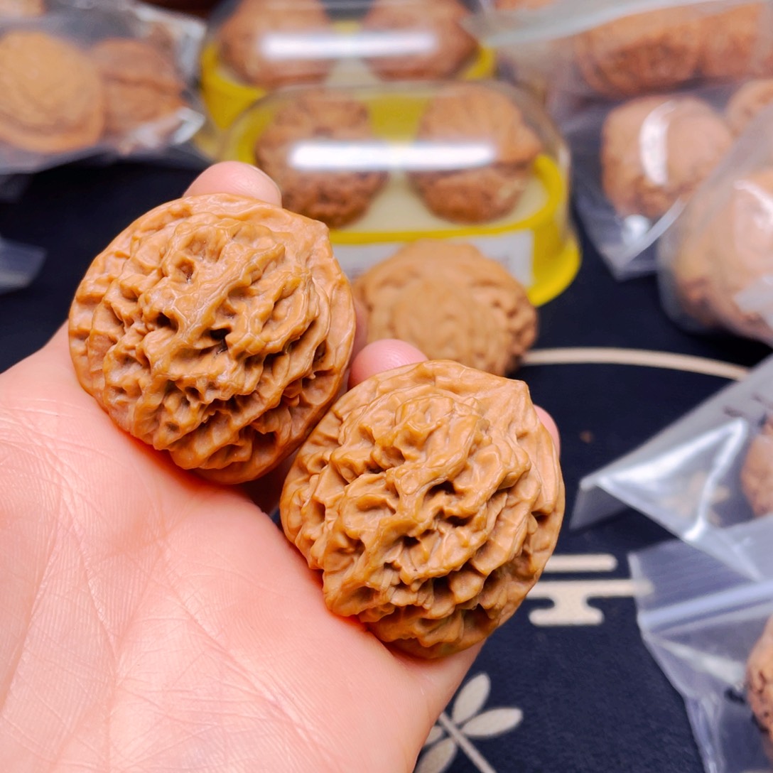 吊坠文玩核桃秦闷一对