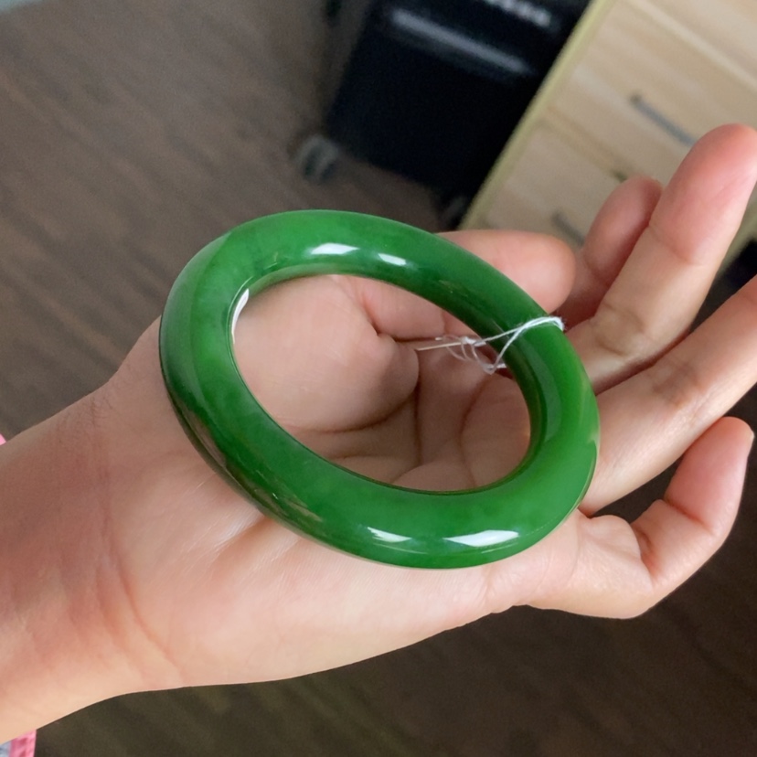【闪购商品】未镶嵌手镯和田玉（碧玉）