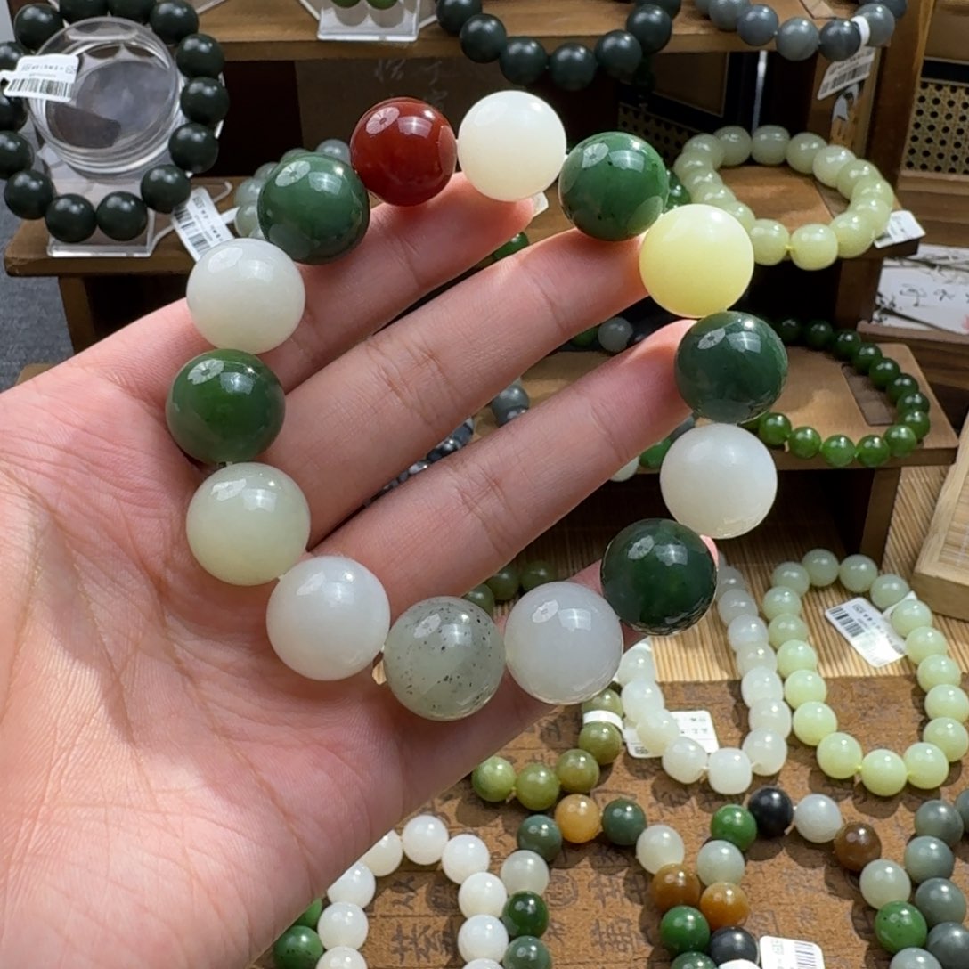 和田玉未镶嵌手链