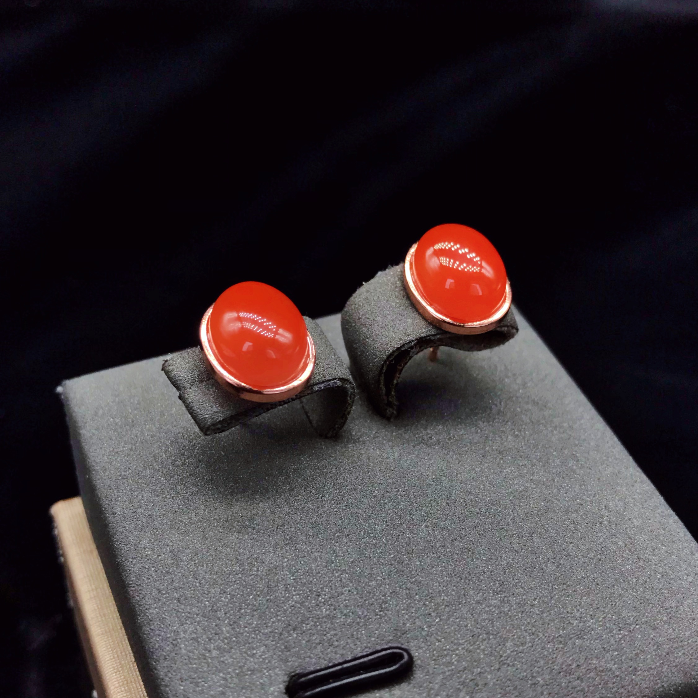 【一达】南红保山百搭耳钉（一对）不含证